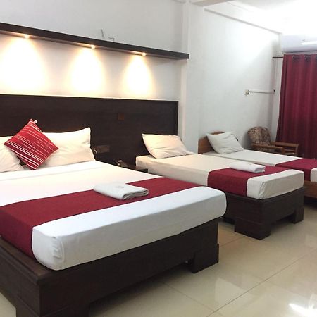 Hotel Nelly Vavuniya Bagian luar foto