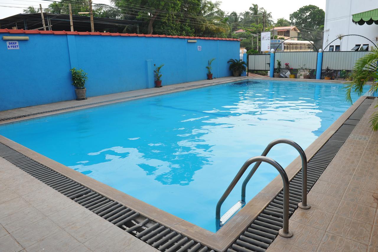 Hotel Nelly Vavuniya Bagian luar foto